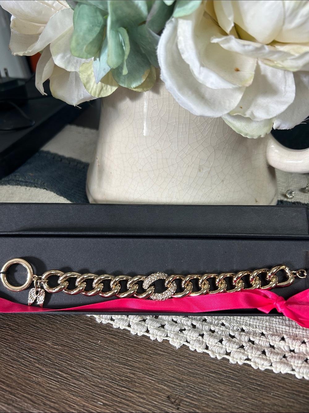 Victoria's Secret Gold Chain Bracelet with Toggle Clasp